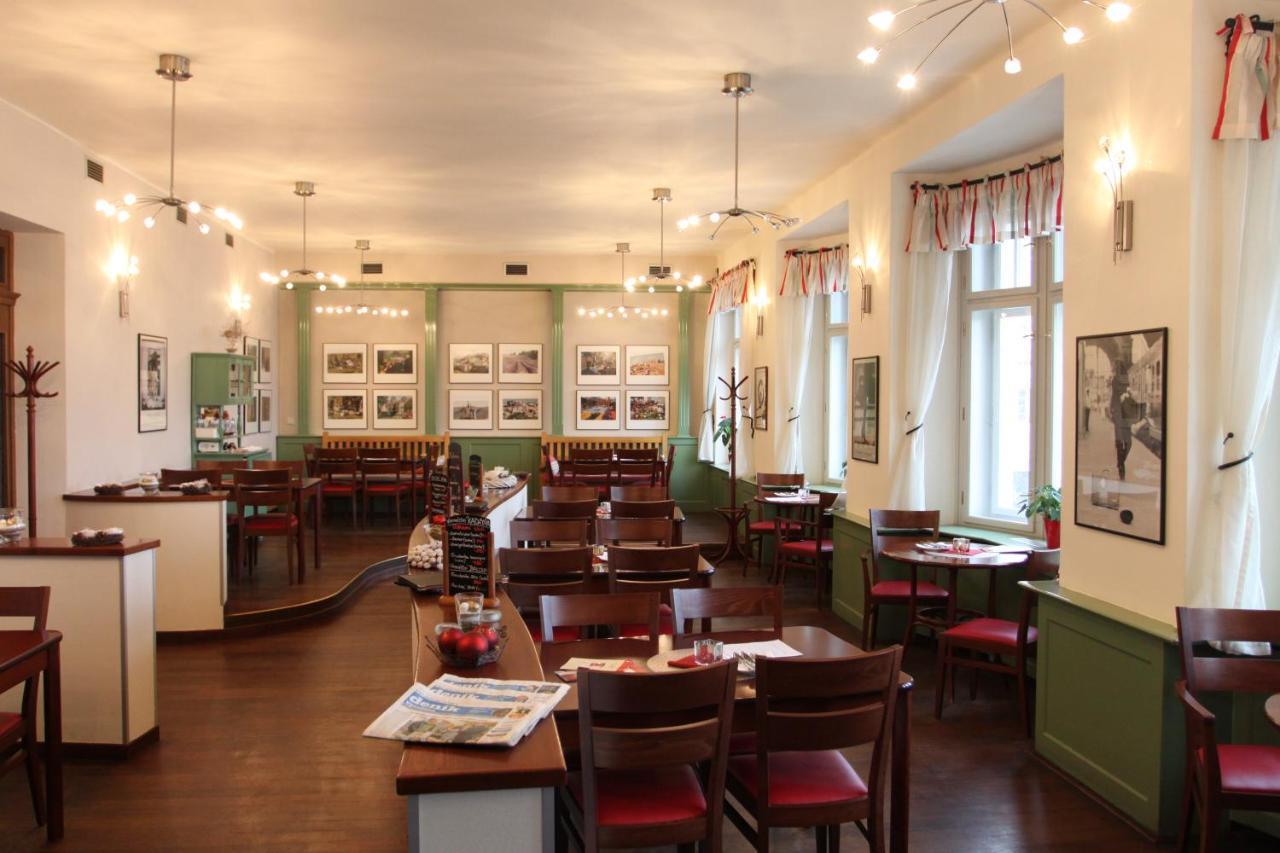 Hotel Slavie Pelhřimov Extérieur photo